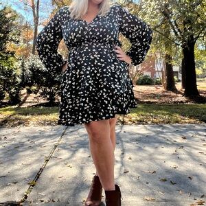 Arula Plus Size 1X Dark Green Floral Boho Cottagecore Smocked Waist Mini Dress